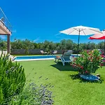 Villa Stefanja Kids Friendly With Sea View Near Fazana