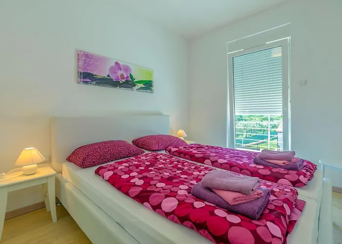 Villa Stefanja Kids Friendly With Sea View Near Fazana *